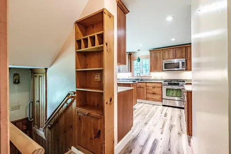 4 Pineway Drive Auburn ME 04210