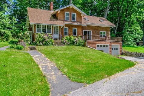 4 Pineway Drive Auburn ME 04210