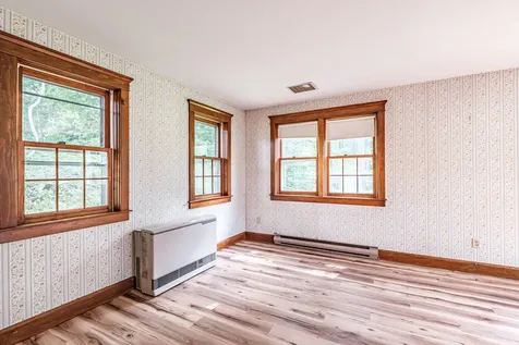 4 Pineway Drive Auburn ME 04210