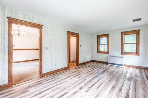 4 Pineway Drive Auburn ME 04210