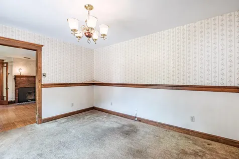 4 Pineway Drive Auburn ME 04210