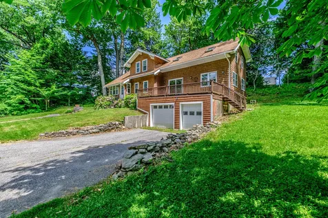 4 Pineway Drive Auburn ME 04210