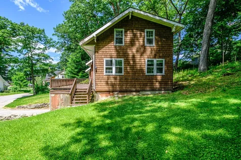 4 Pineway Drive Auburn ME 04210