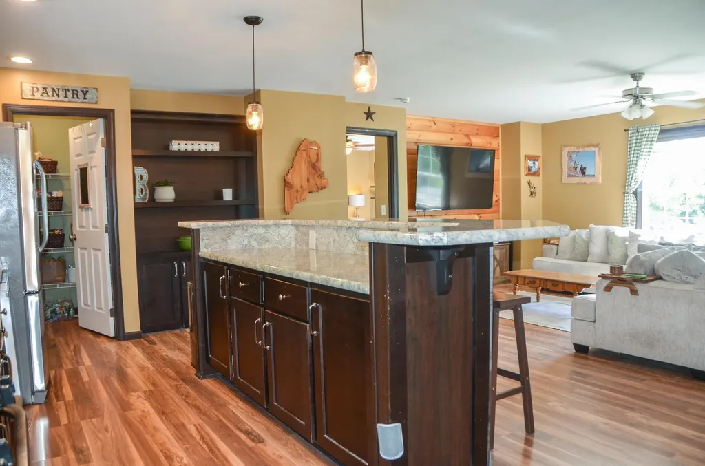 29 Townhouse Road Chelsea ME 04330