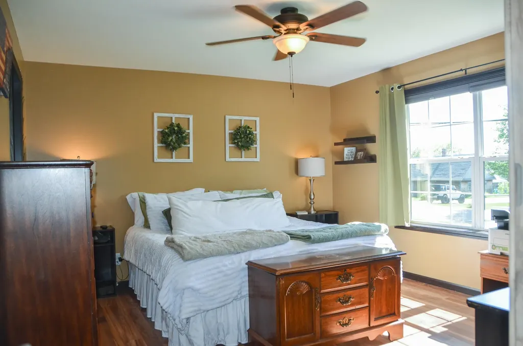 29 Townhouse Road Chelsea ME 04330