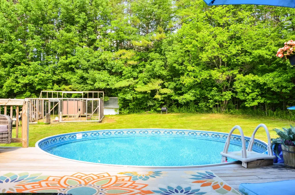 29 Townhouse Road Chelsea ME 04330