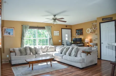 29 Townhouse Road Chelsea ME 04330