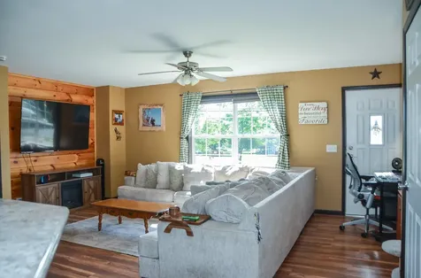29 Townhouse Road Chelsea ME 04330