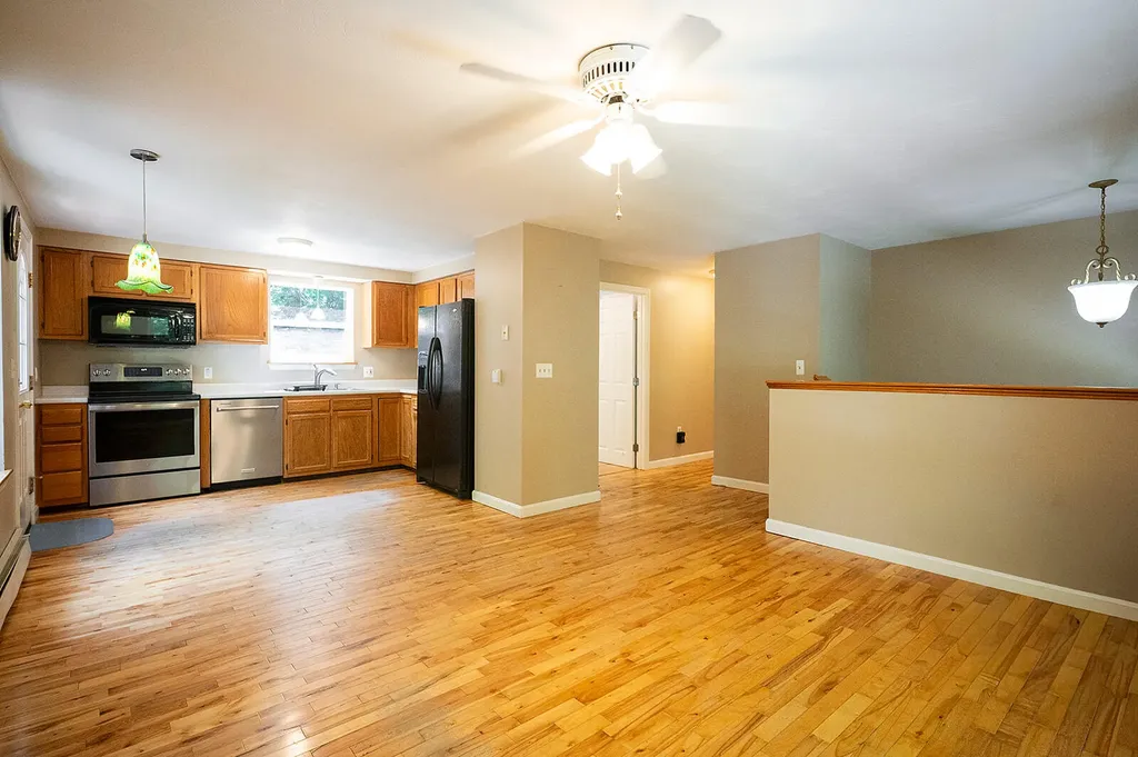 106 Highland Cliff Road Windham ME 04062