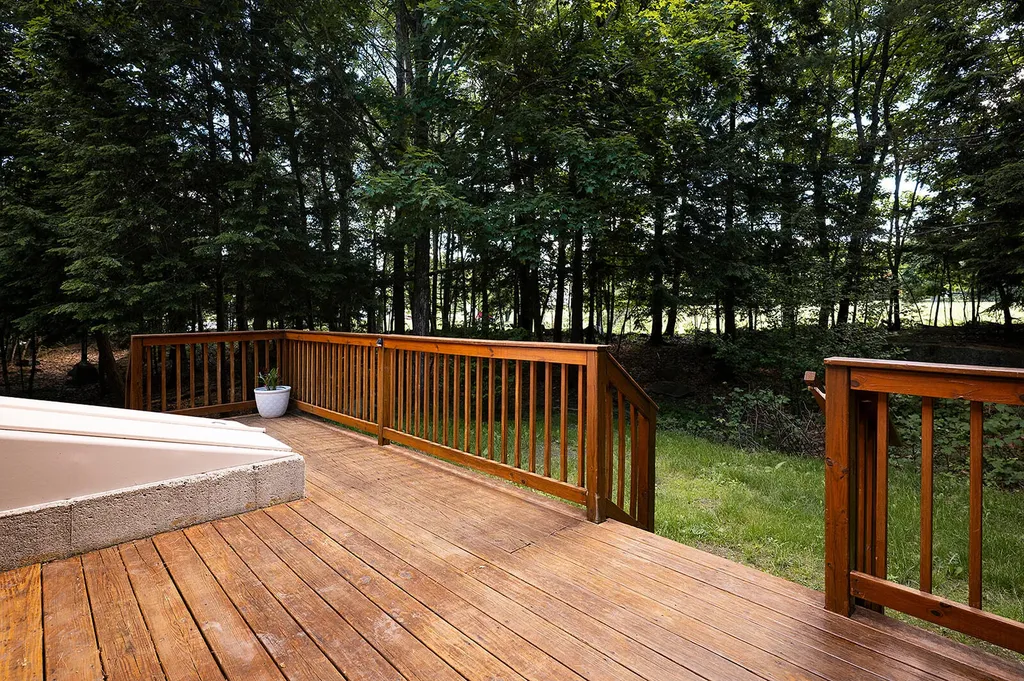 106 Highland Cliff Road Windham ME 04062