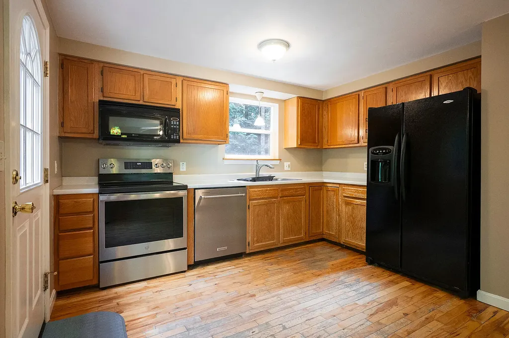 106 Highland Cliff Road Windham ME 04062