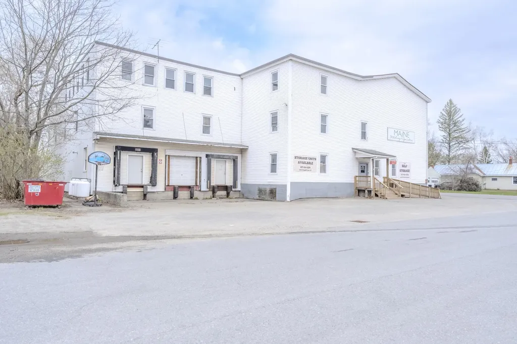 40 Dane Avenue Skowhegan ME 04976