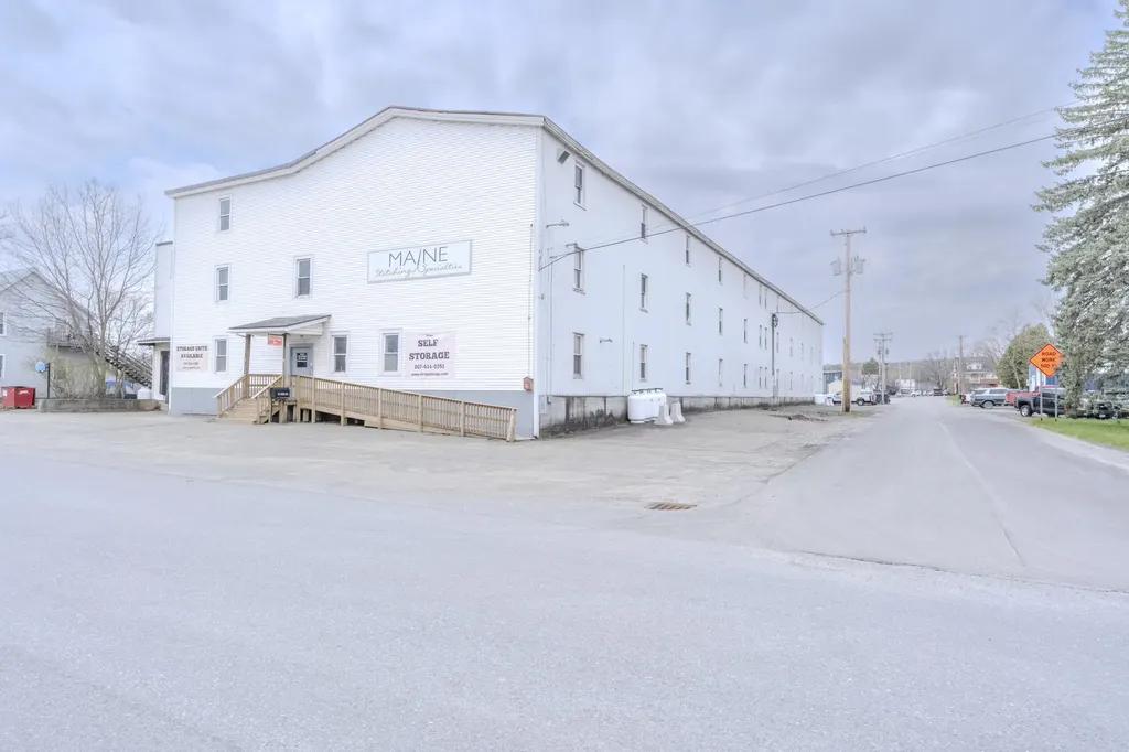 40 Dane Avenue Skowhegan ME 04976