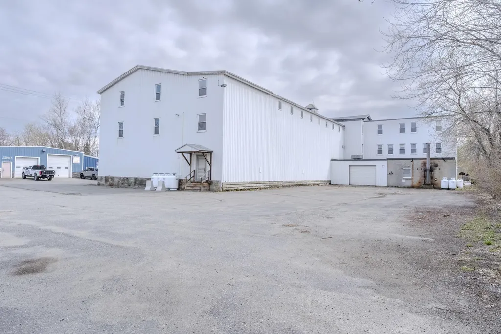 40 Dane Avenue Skowhegan ME 04976