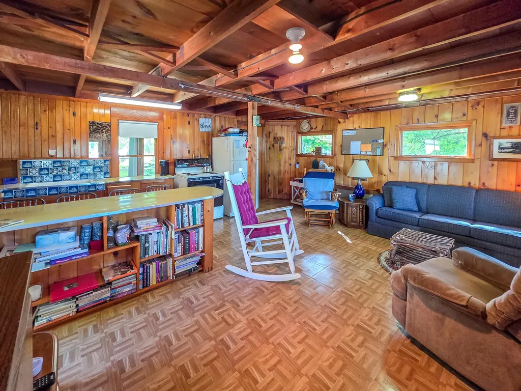 26 North Avenue Roxbury ME 04275