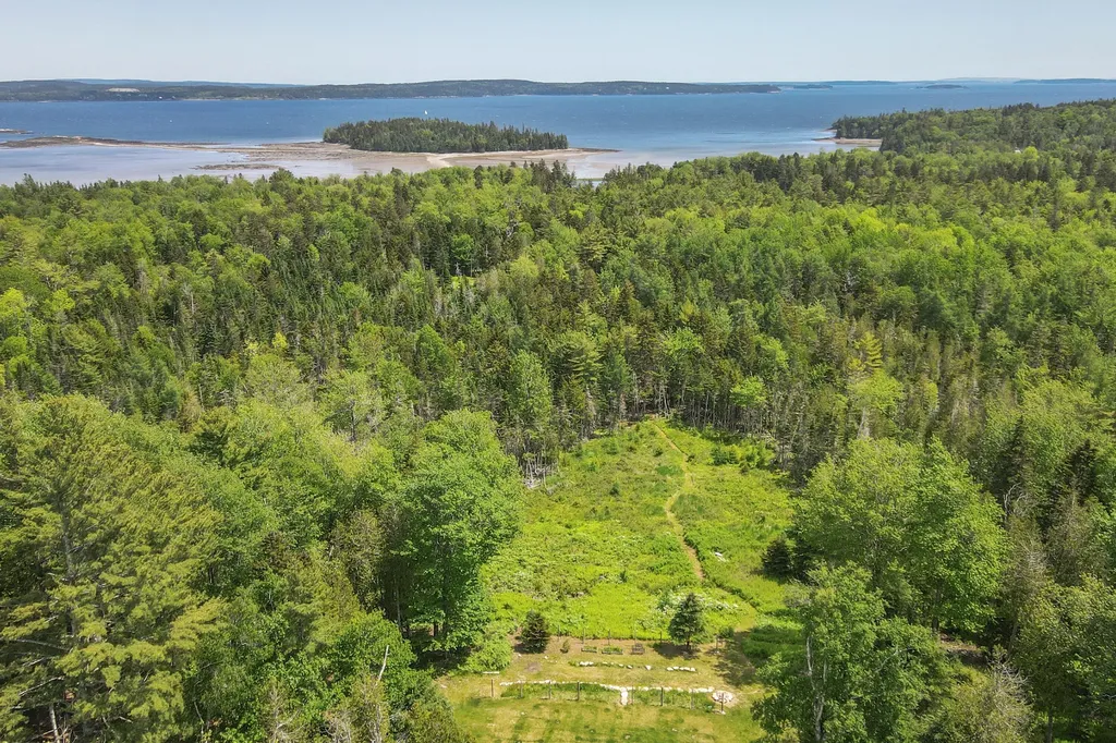 1159 Main Road Islesboro ME 04848