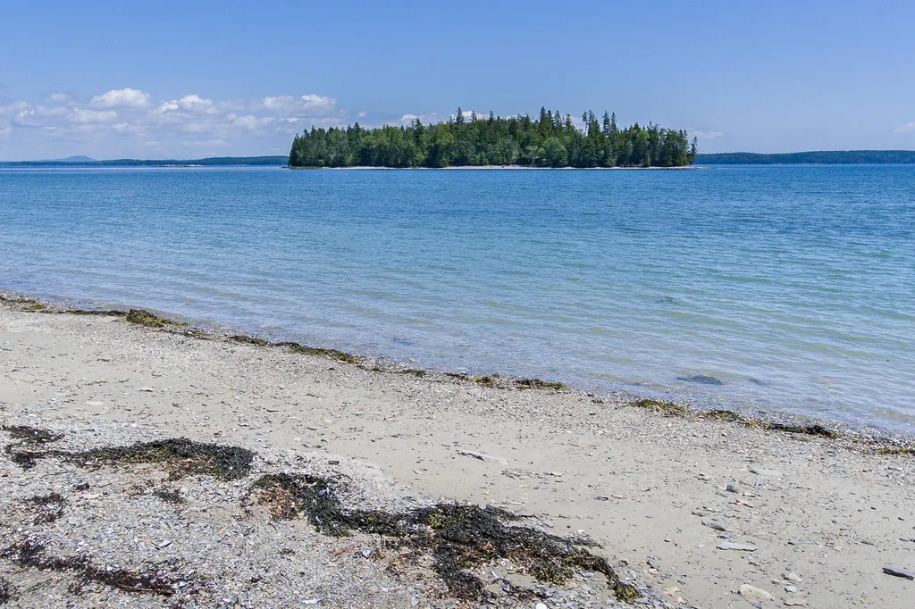 1159 Main Road Islesboro ME 04848