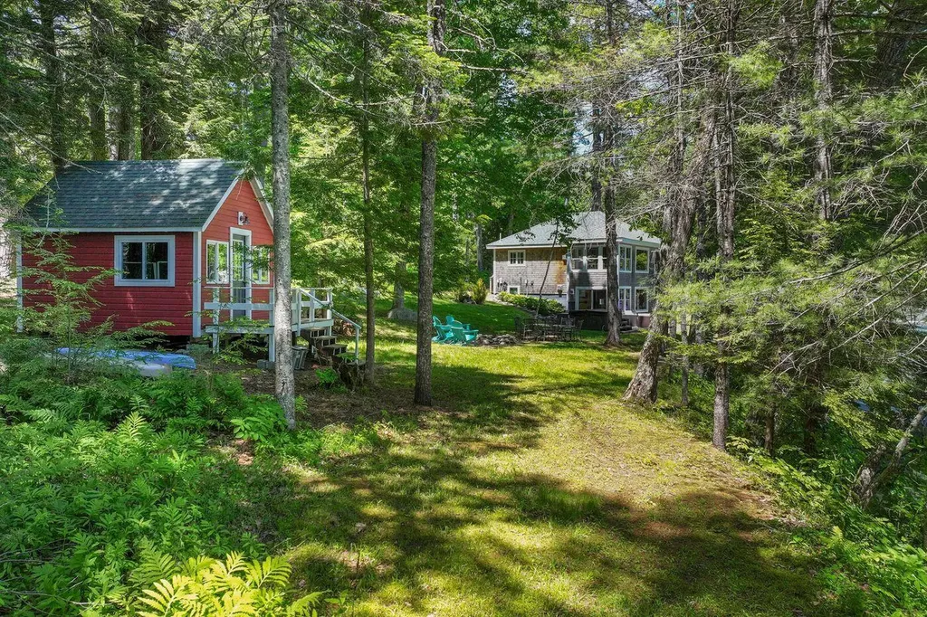 224 Crawfordsburn Lane Union ME 04862