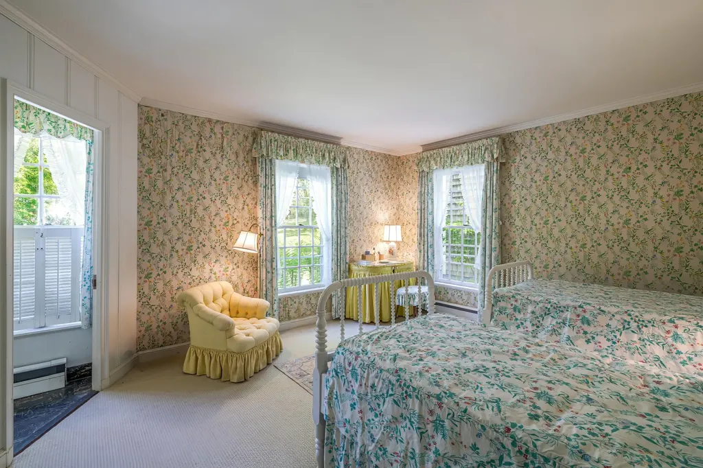 30 Neighborhood Road, Northeast Harbor Mount Desert ME 04662