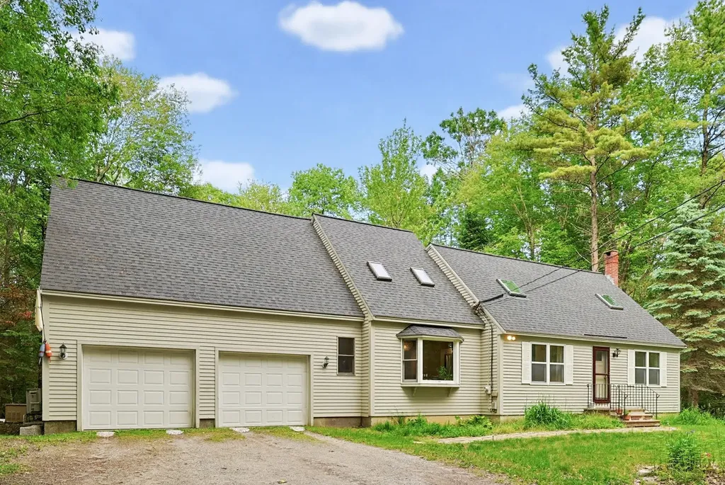 633 Harpswell Road Brunswick ME 04011