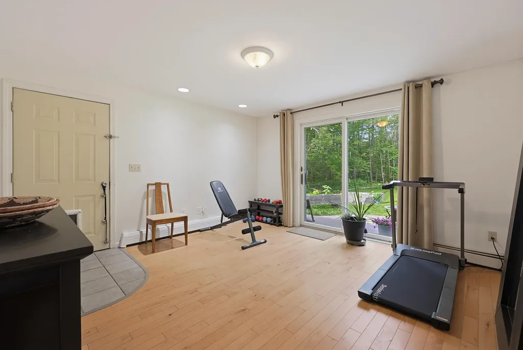 633 Harpswell Road Brunswick ME 04011