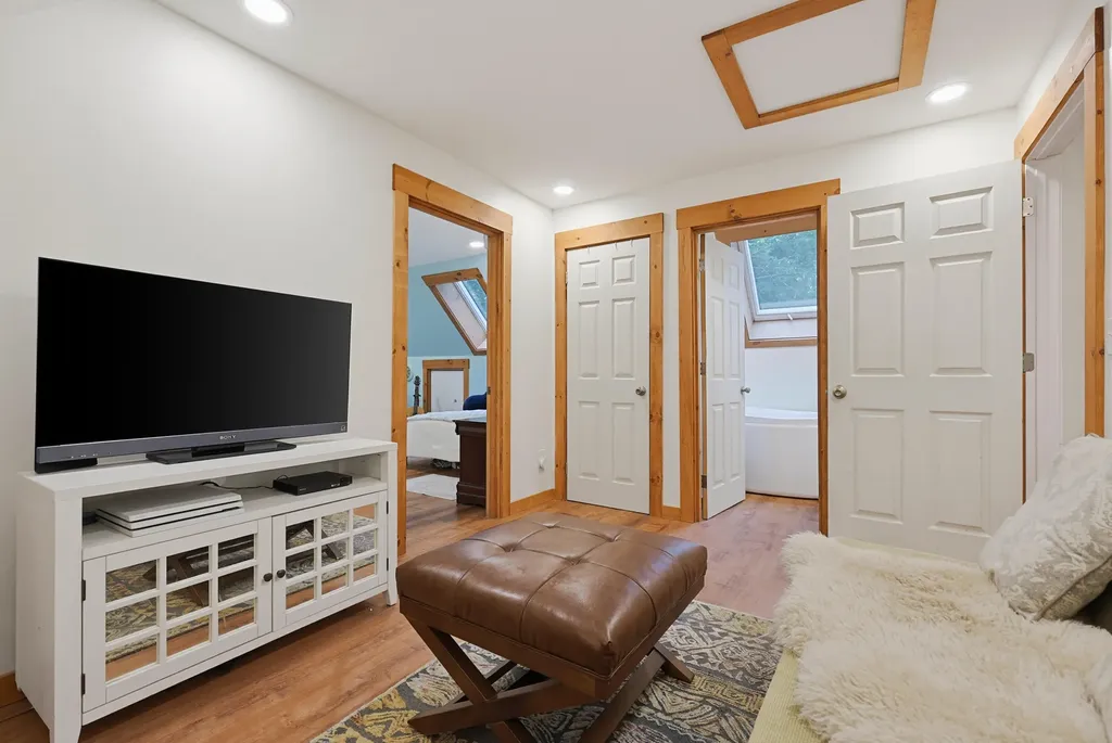 633 Harpswell Road Brunswick ME 04011