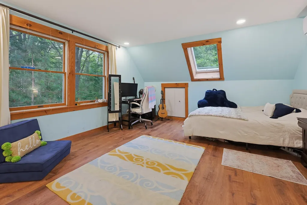 633 Harpswell Road Brunswick ME 04011
