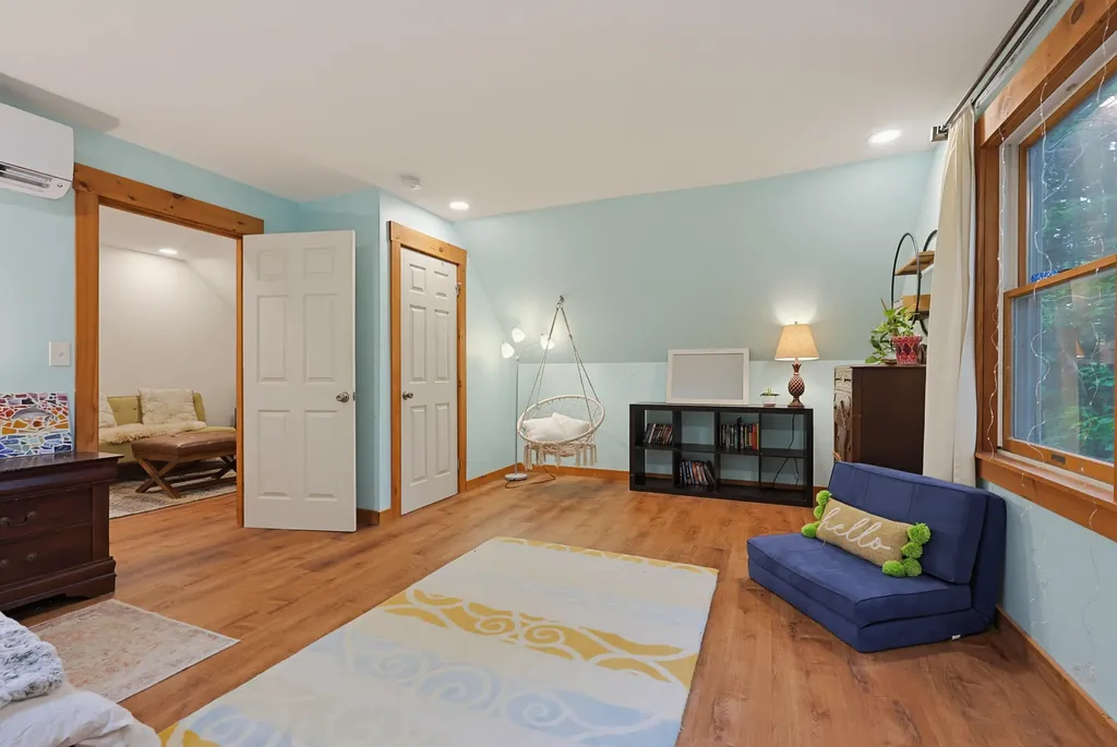 633 Harpswell Road Brunswick ME 04011