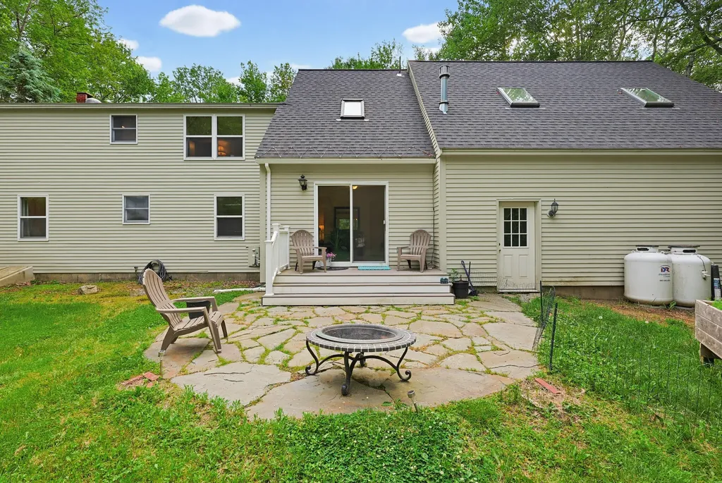 633 Harpswell Road Brunswick ME 04011