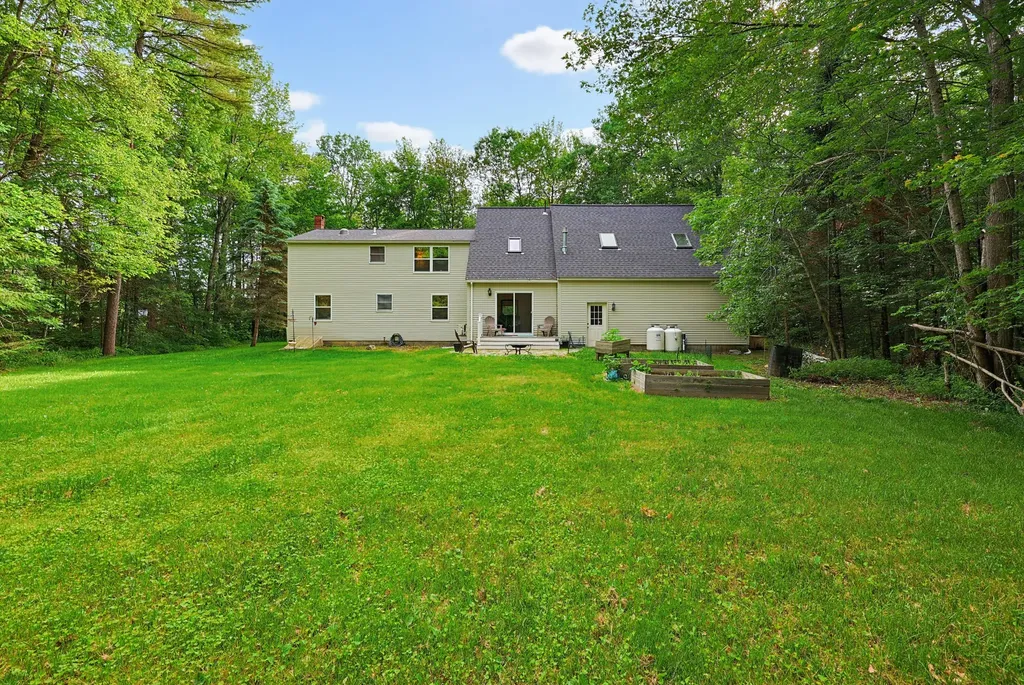 633 Harpswell Road Brunswick ME 04011