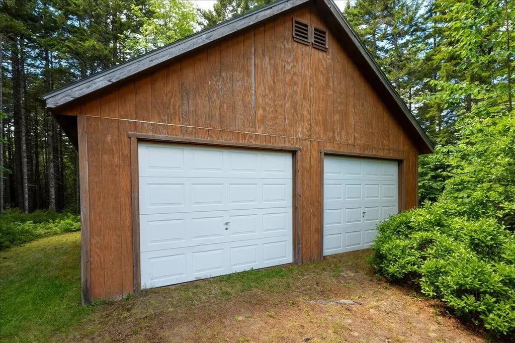 2 Schaefer Lane Saint George ME 04860