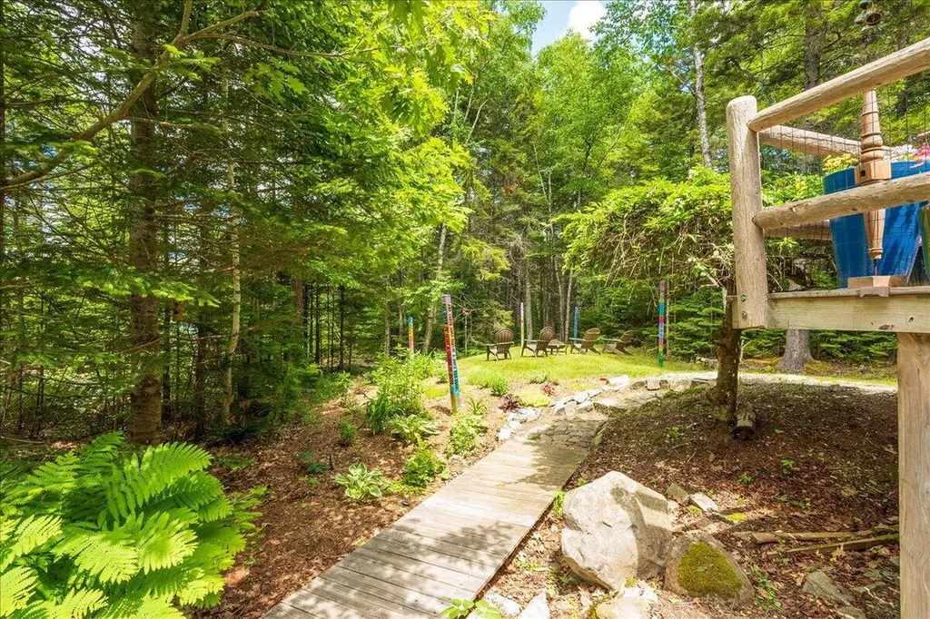 2 Schaefer Lane Saint George ME 04860