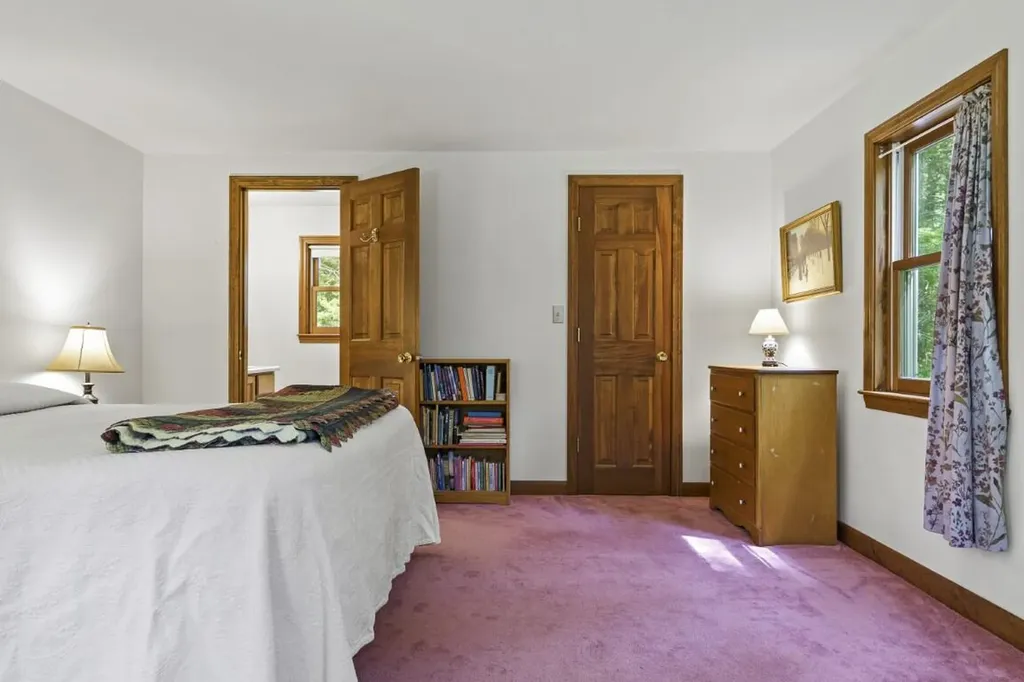 14 Paradise Lane Southport ME 04576