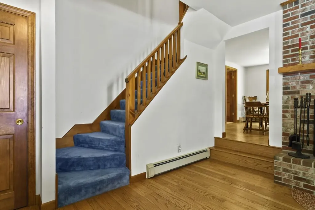 14 Paradise Lane Southport ME 04576