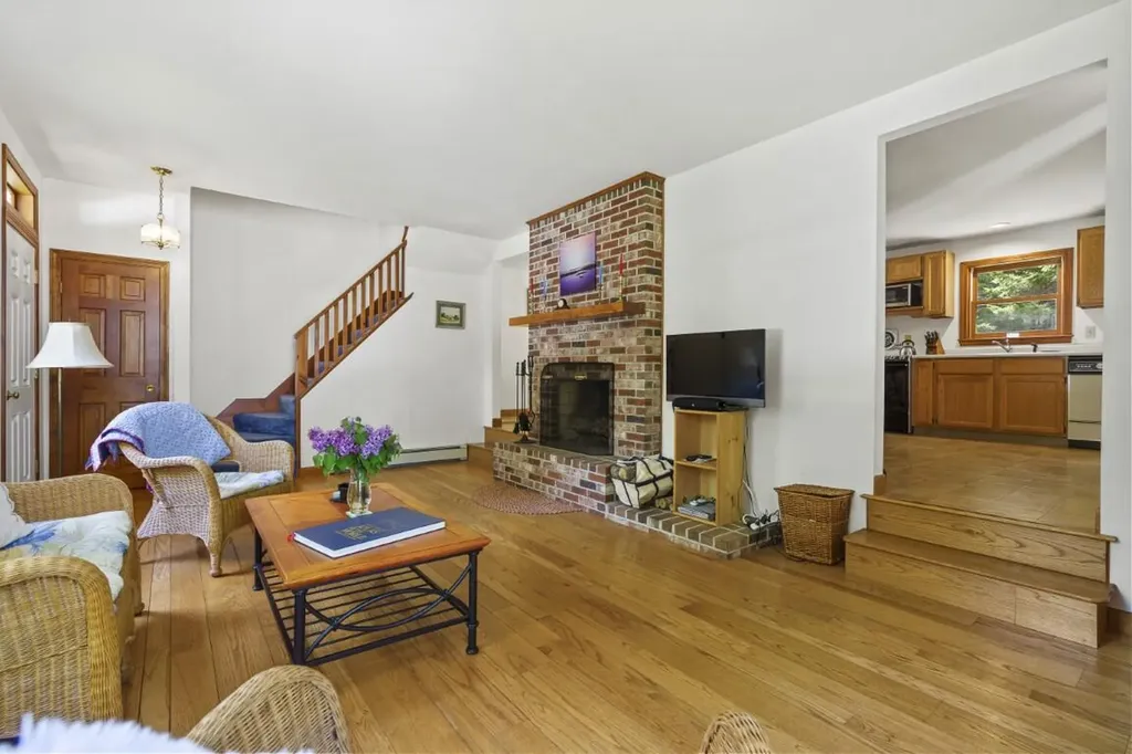 14 Paradise Lane Southport ME 04576