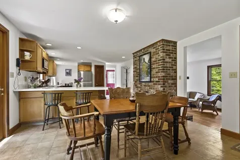 14 Paradise Lane Southport ME 04576