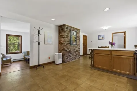 14 Paradise Lane Southport ME 04576