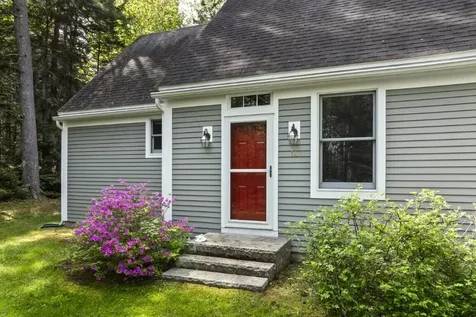 14 Paradise Lane Southport ME 04576