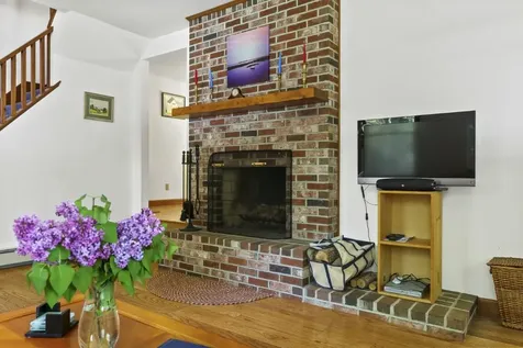 14 Paradise Lane Southport ME 04576