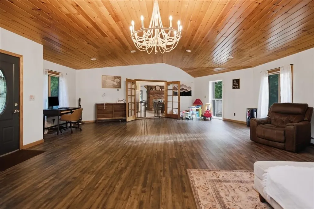 175 Kennebec Trail Turner ME 04282