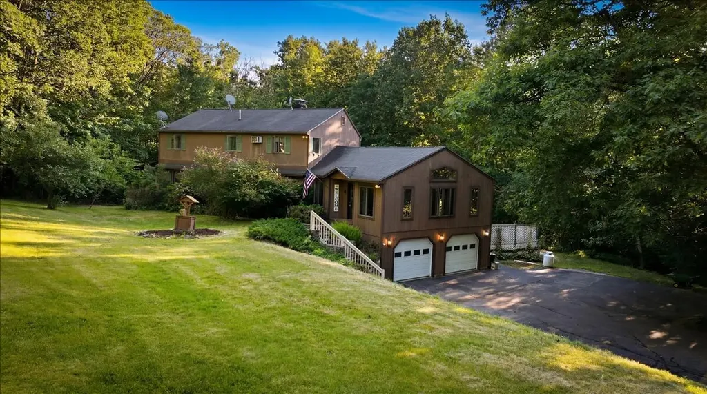 175 Kennebec Trail Turner ME 04282