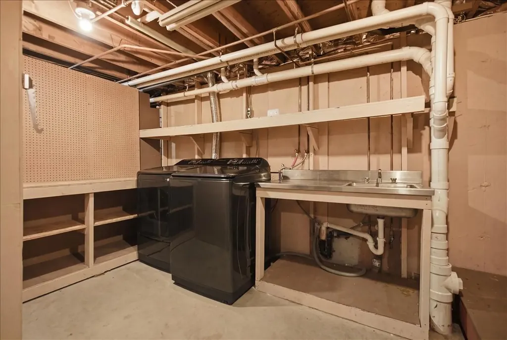 175 Kennebec Trail Turner ME 04282