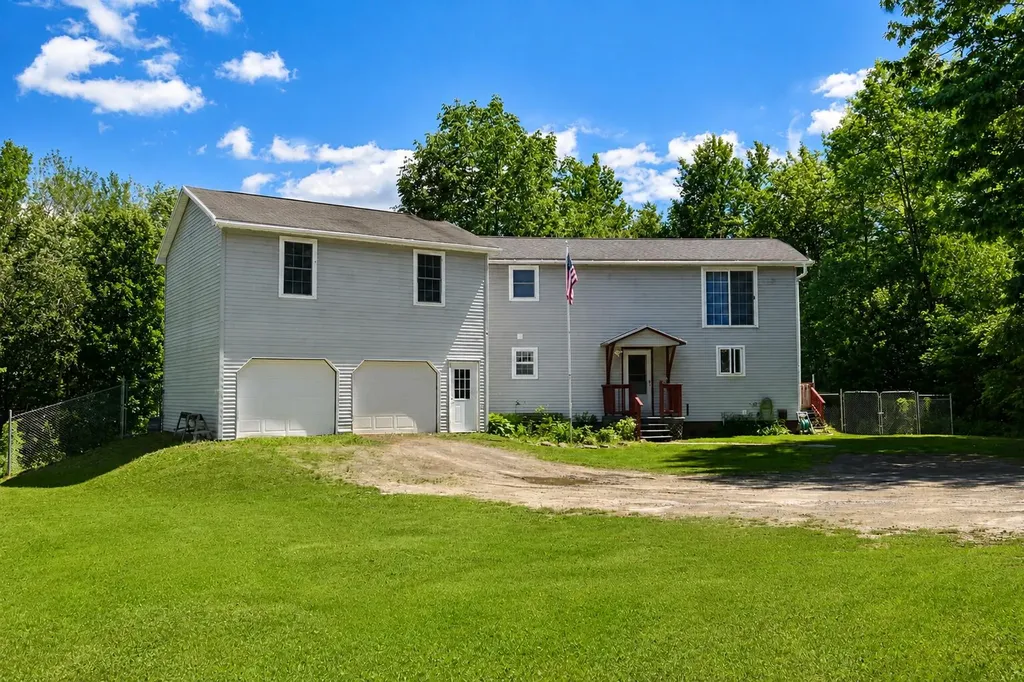 64 Bragg Road Detroit ME 04929