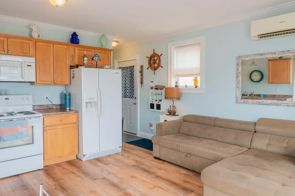 35 Barefoot Cottage Road Wells ME 04090