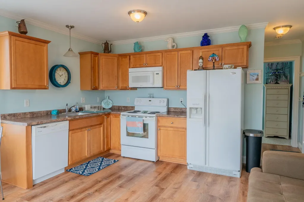 35 Barefoot Cottage Road Wells ME 04090