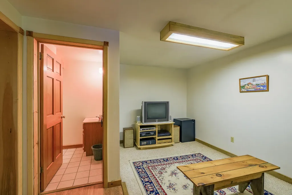 37 Albin Road Searsmont ME 04973
