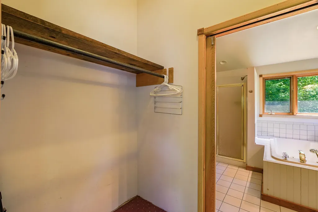 37 Albin Road Searsmont ME 04973