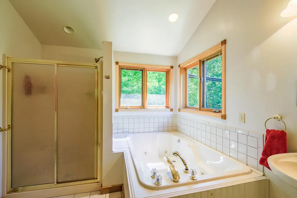 37 Albin Road Searsmont ME 04973