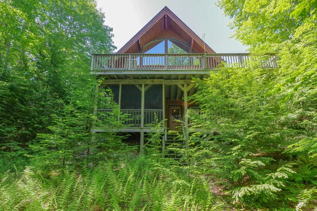 37 Albin Road Searsmont ME 04973