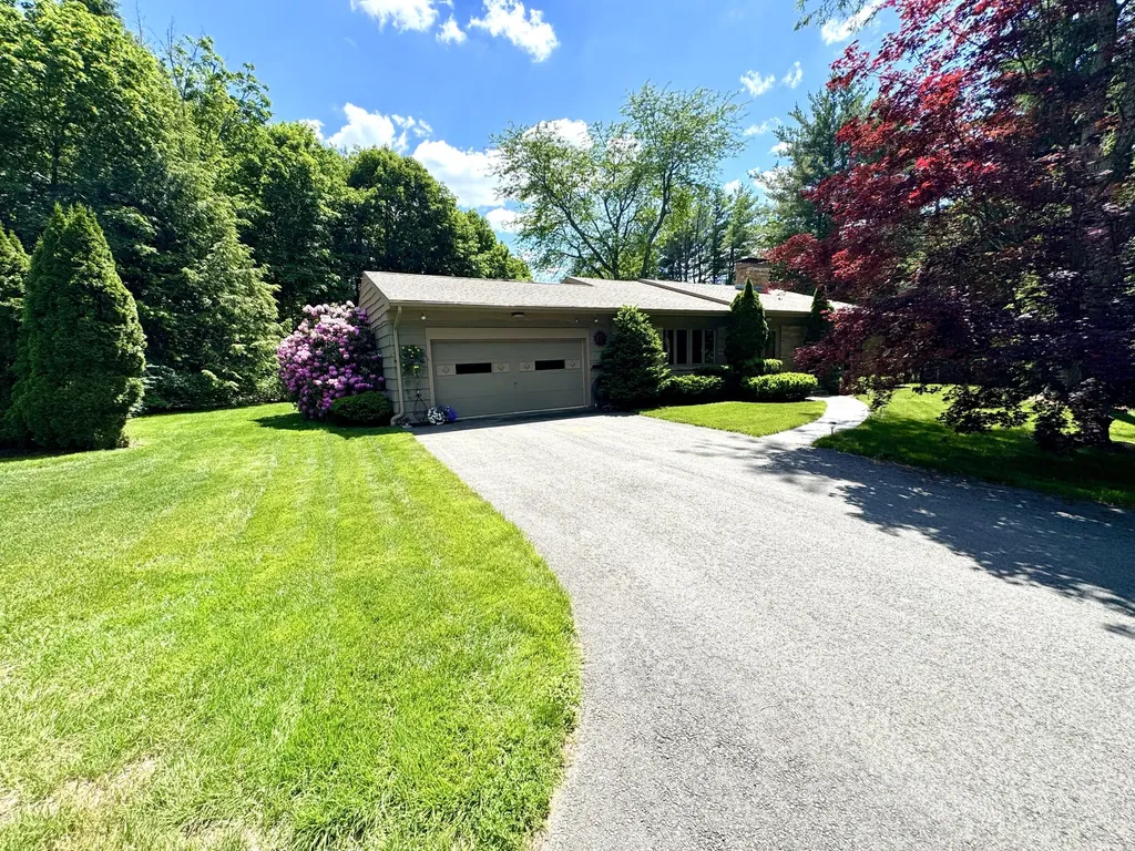 281 Clyde Road Bangor ME 04401